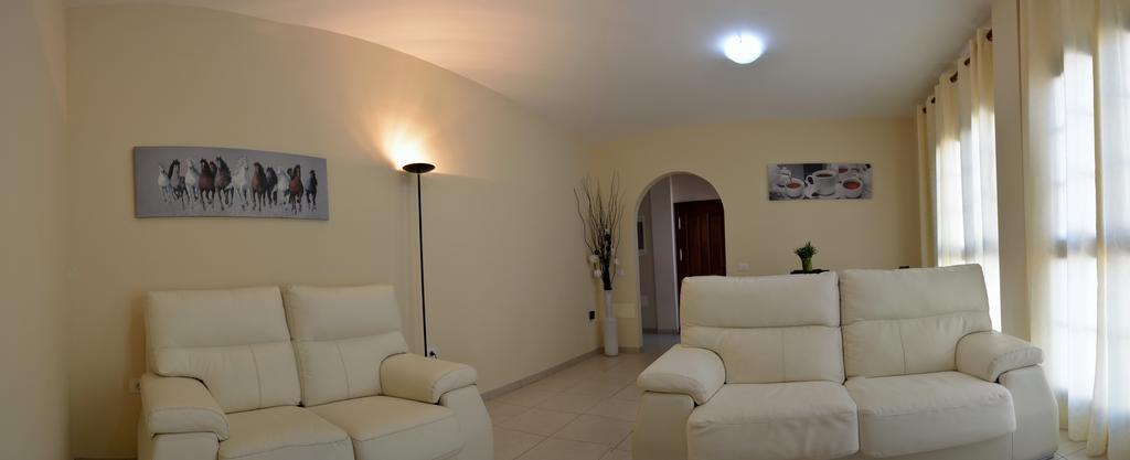Casa Yoel Villa กรานาดิลญา เด อาโบนา ภายนอก รูปภาพ